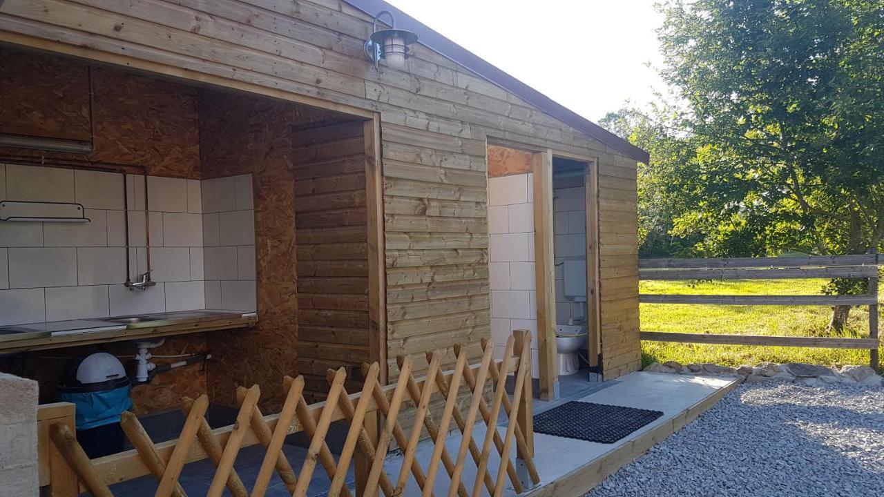 Le Petit Moulin Bed & Breakfast Saint-Hilaire  Екстериор снимка