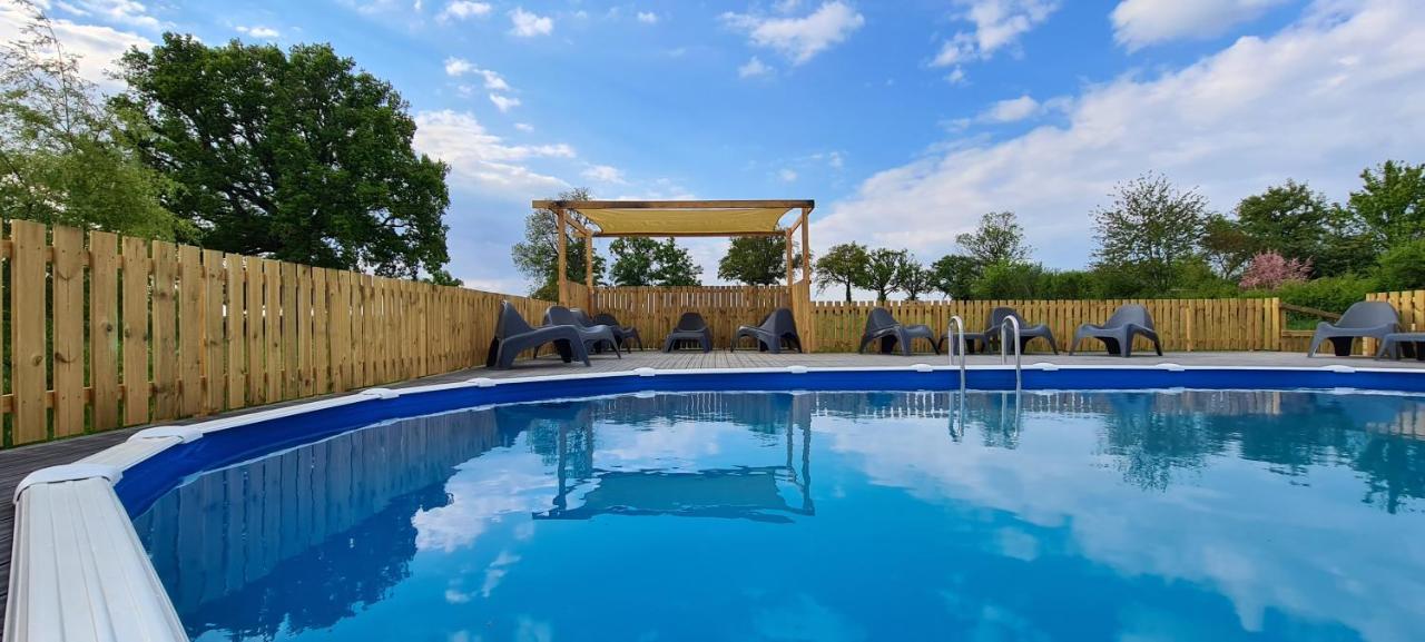 Le Petit Moulin Bed & Breakfast Saint-Hilaire  Екстериор снимка