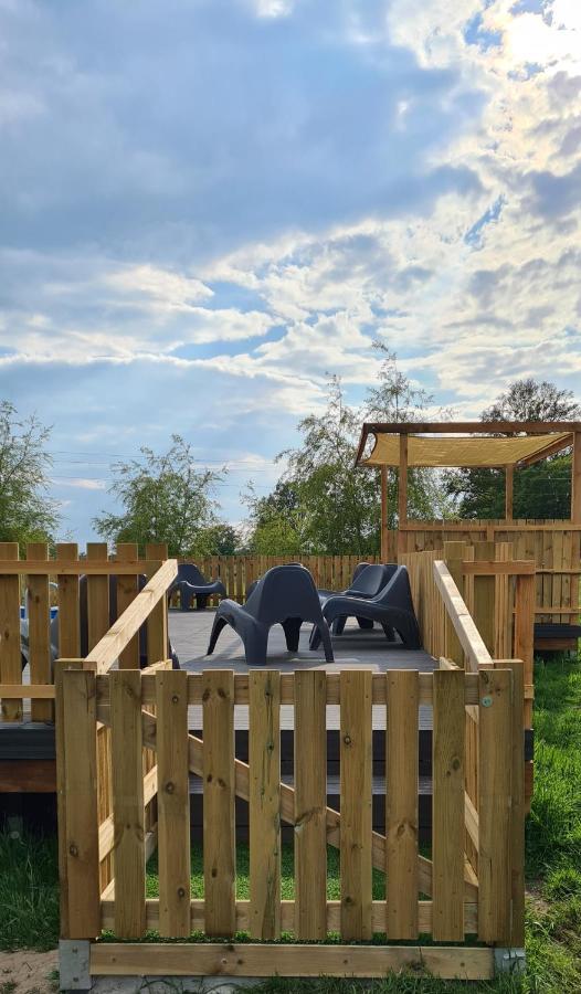 Le Petit Moulin Bed & Breakfast Saint-Hilaire  Екстериор снимка