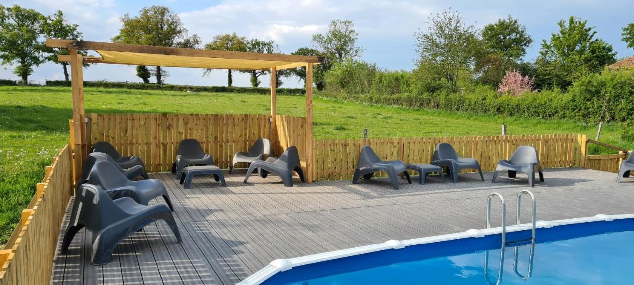 Le Petit Moulin Bed & Breakfast Saint-Hilaire  Екстериор снимка