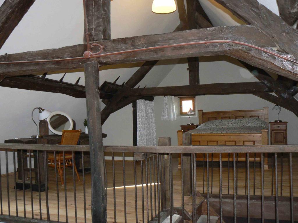 Le Petit Moulin Bed & Breakfast Saint-Hilaire  Стая снимка