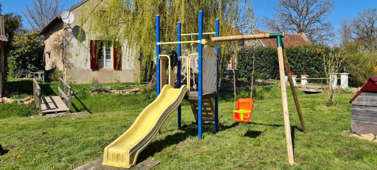 Le Petit Moulin Bed & Breakfast Saint-Hilaire  Екстериор снимка