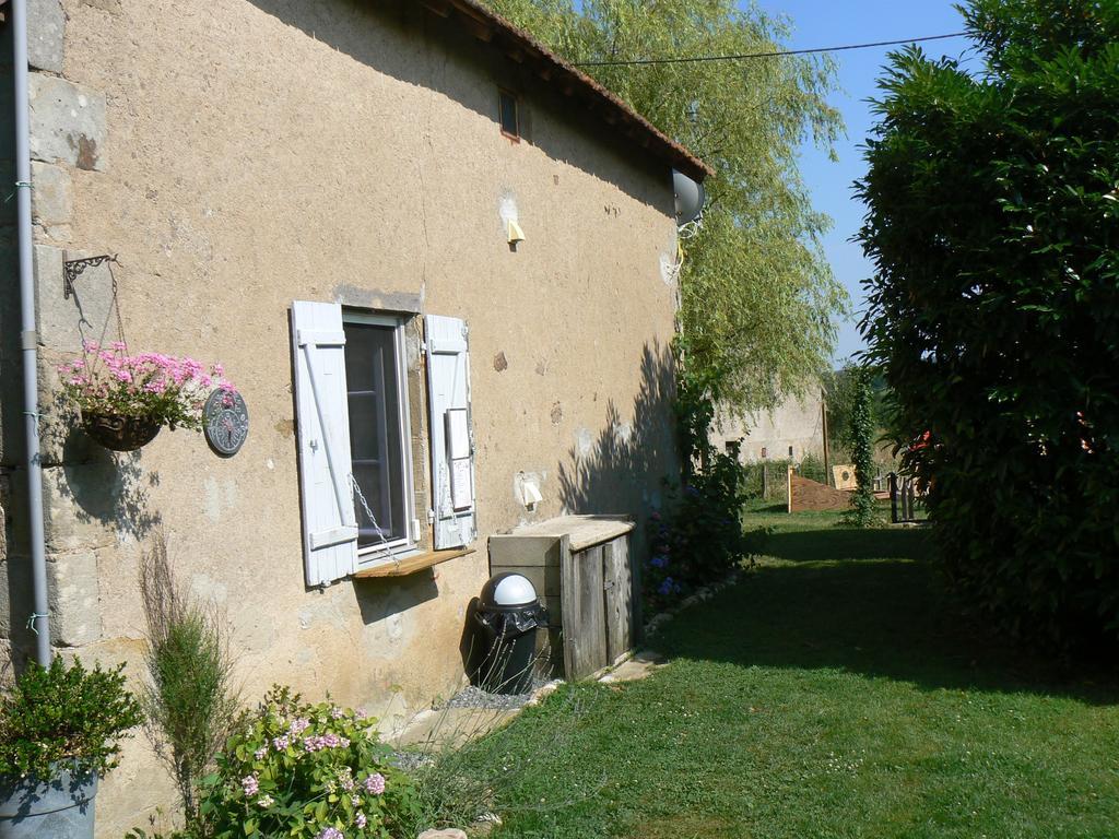 Le Petit Moulin Bed & Breakfast Saint-Hilaire  Екстериор снимка