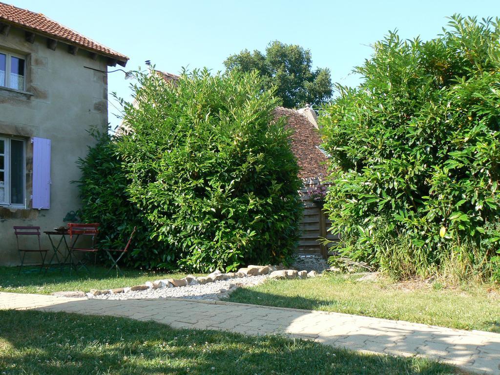 Le Petit Moulin Bed & Breakfast Saint-Hilaire  Екстериор снимка