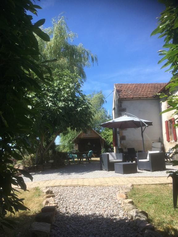 Le Petit Moulin Bed & Breakfast Saint-Hilaire  Екстериор снимка