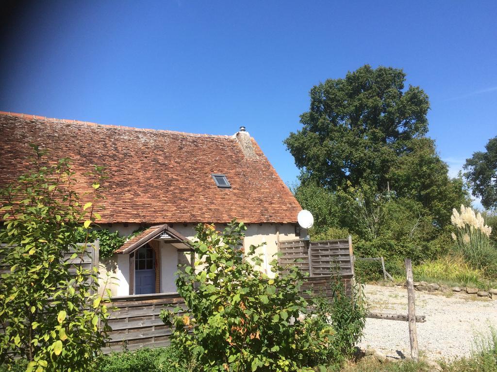 Le Petit Moulin Bed & Breakfast Saint-Hilaire  Екстериор снимка