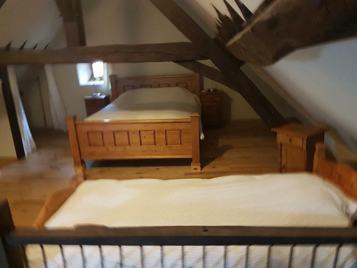 Le Petit Moulin Bed & Breakfast Saint-Hilaire  Екстериор снимка
