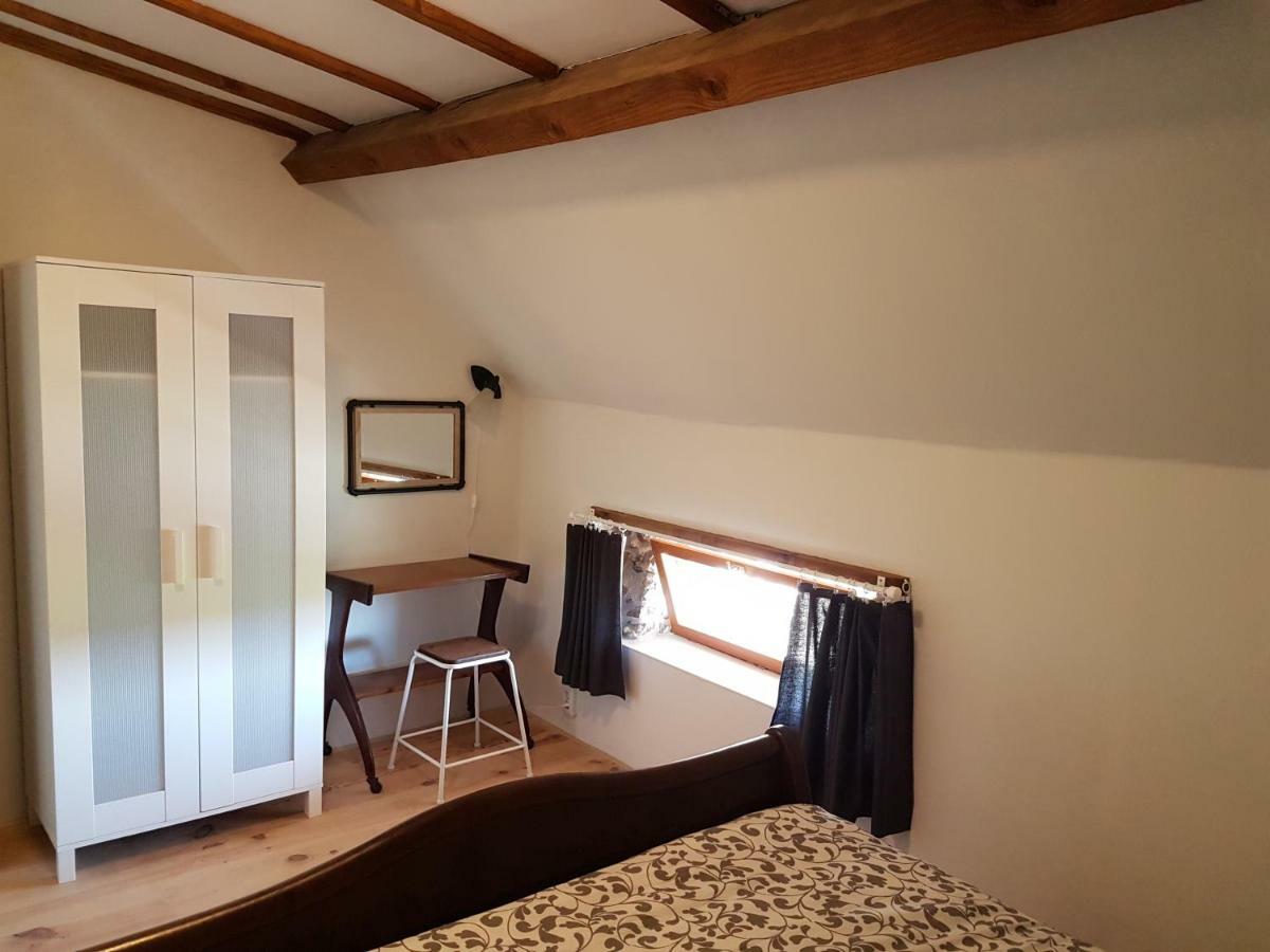 Le Petit Moulin Bed & Breakfast Saint-Hilaire  Екстериор снимка