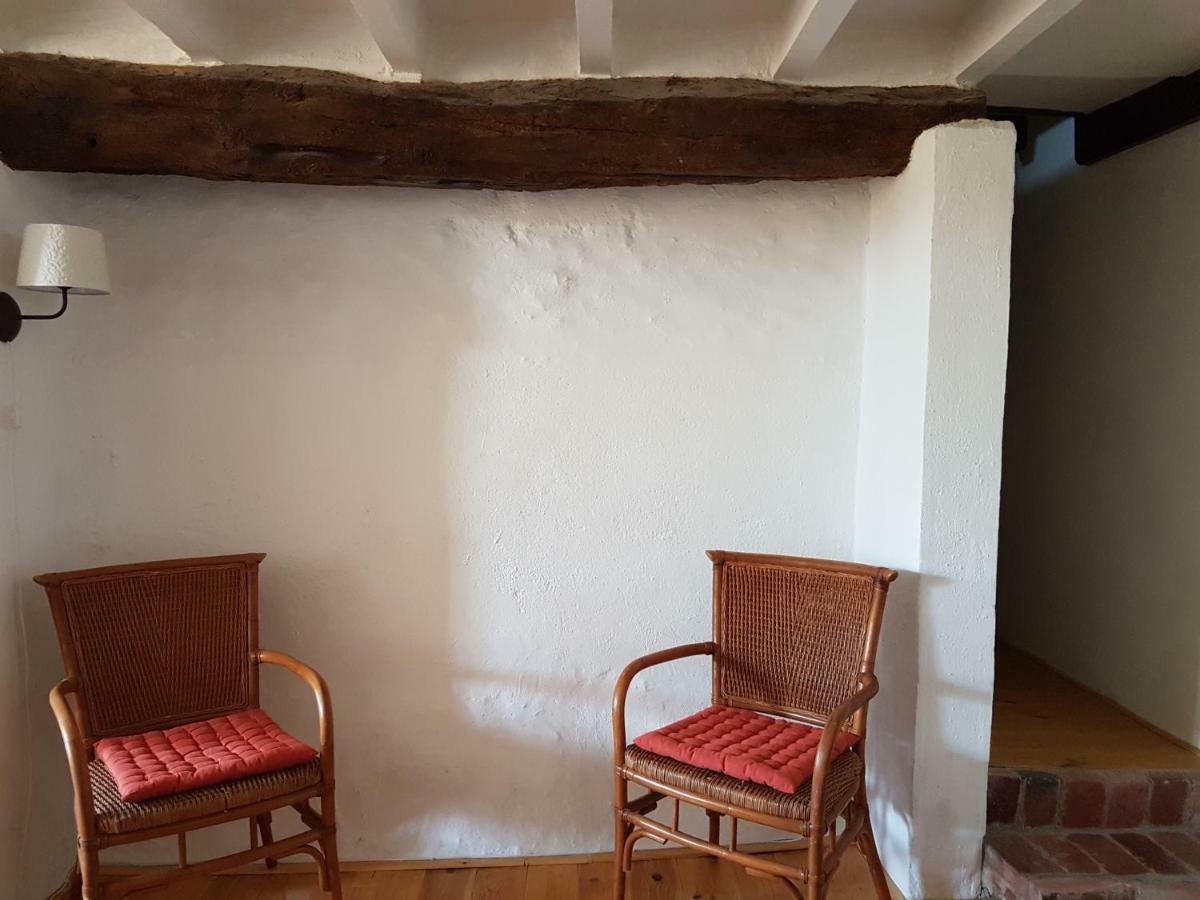 Le Petit Moulin Bed & Breakfast Saint-Hilaire  Екстериор снимка