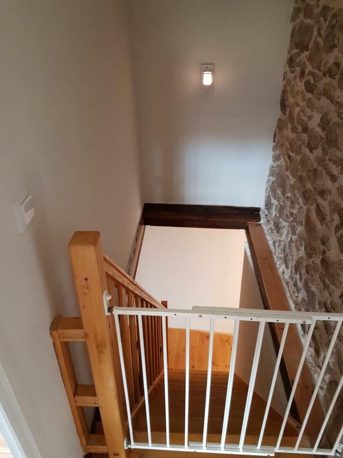Le Petit Moulin Bed & Breakfast Saint-Hilaire  Екстериор снимка