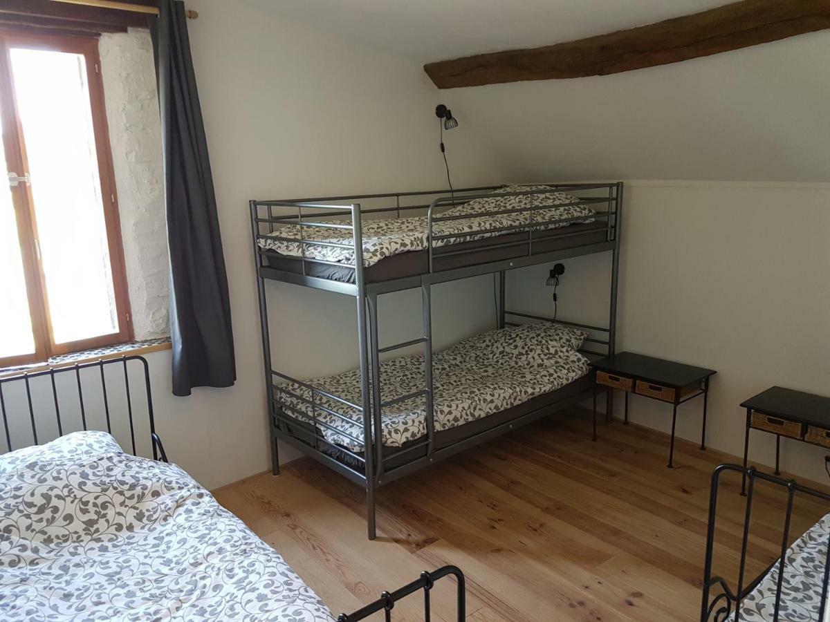 Le Petit Moulin Bed & Breakfast Saint-Hilaire  Екстериор снимка