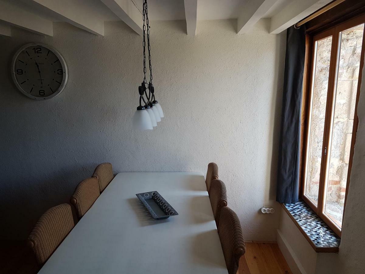 Le Petit Moulin Bed & Breakfast Saint-Hilaire  Екстериор снимка